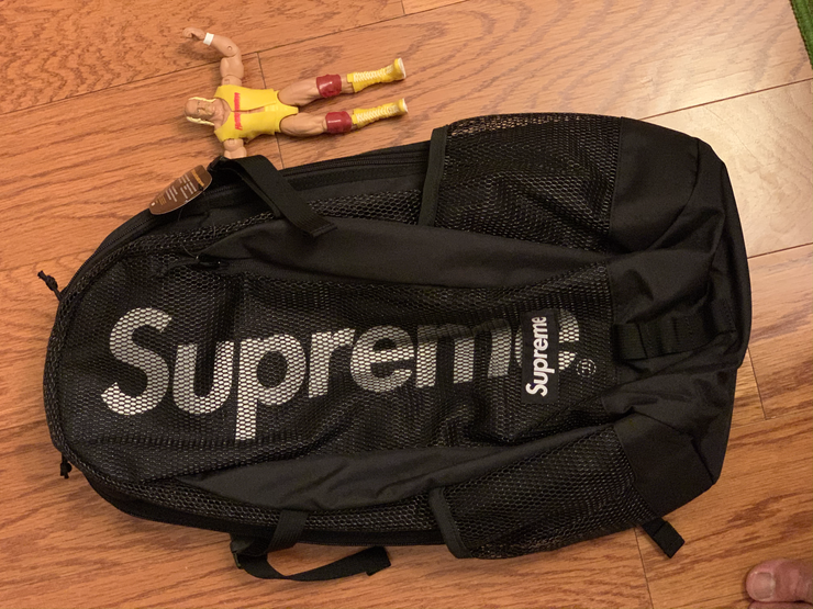 Supreme Backpack - Sneakerdisciple