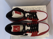 Air Jordan 1 Mid Chicago - Sneakerdisciple