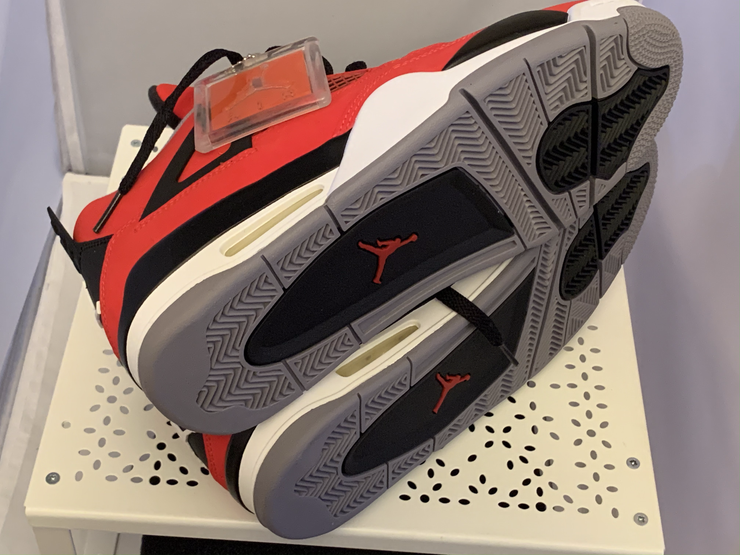 Air Jordan 4 Retro Toro Bravo - Sneakerdisciple